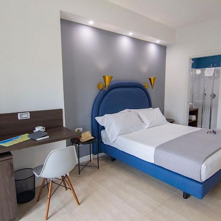 Mako Sorrento Suites Exterior photo